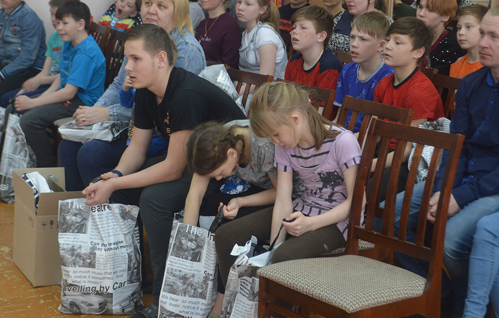 Наша ежегодная выставка-конкурс рисунков МКУ Нылгинский детский дом